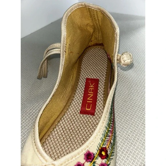 Cinak Cute Embroidered Mary Jane Textile Denim Comfort Beige Size 42. NWOB - Picture 10 of 11